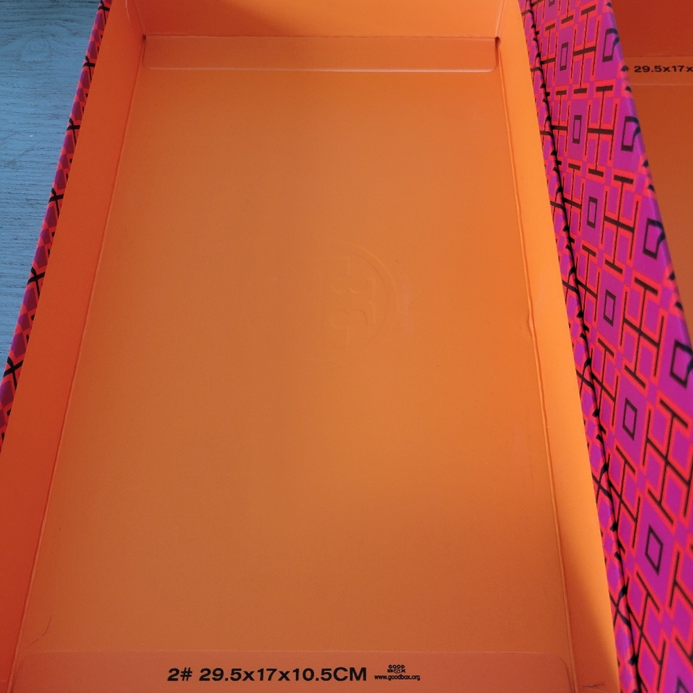 Authentic Tory Burch Shoe Box ONLY - Picture 5 of 5